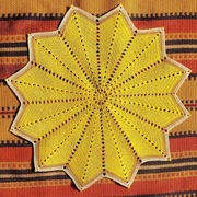 Serweta, podkładka, szydełkowana - żółta , średnica 43 cm