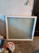 Okno 106x116 szyba mleczna oddam za darmo 