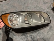 Reflektor prawy przód Volvo V50