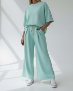 Komplet dresowy masełko - oversize T-shirt i szerokie spodnie TURKUS