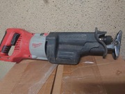 Piła Milwaukee szablasta