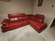 Czerwona skórzana sofa narożna z funkcją spania i pojemnym schowkiem