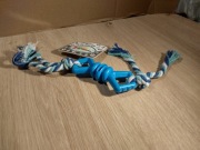 Gryzak niebieski z dziurką szarpak zabawka gryzak dla psa