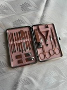 [NOWY!] Zestaw do pielęgnacji - Manicure, pedicure, twarz - 18 elementów!