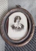 Stara  ramka ze zdjeciem /Januszkiewicz  Warszawa