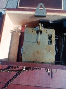 Stary zegar do naprawy na części 