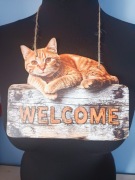 Drewniana Tabliczka "WELCOME" z Rudym Kotem – Urocze Powitanie!