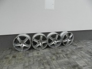 MOMO FIGHTER 7JX17H2 ET35 4X100