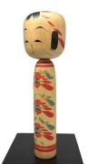 Japonia. Togatta Kokeshi, sygnowana. Showa