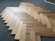 Podłoga Drewniana Parkiet Warstwowy Jodełka Dąb Kolor Rzeszów 15x90x450mm