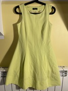 Nuance sukienka z kwiatami na plecach