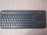 Bezprzewodowa klawiatura Logitech K400 Plus Touchpad Android układ włoski