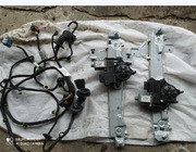 Mechanizm opuszczania szyb Peugeot 2008 prowadnica wiązka do drzwi 