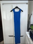 Kobaltowa sukienka maxi z wycięciami | elegancka, dopasowana |