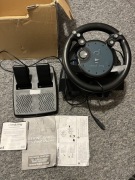 Kierownica gamingowa z pedałami