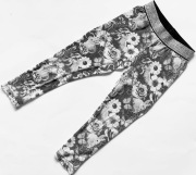 MADS & METTE legginsy w kwiatki, króliczki i ptaszki rozm. 98-104