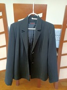 Damska czarna marynarka ze srebrną nitką roz. 38