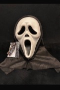 Nowa maska dla dziecka Krzyk Ghostface Halloween - Kultowa Horror