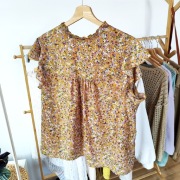 Elegancka bluzka koszula 44 XXL kwiaty kwiatki floral falbanki krótki rękaw