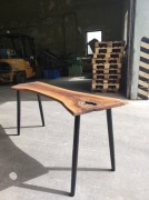 Konsola w stylu loft 