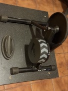 Pełny zestaw trenazer WAHOO KICKR CORE + akcesoria