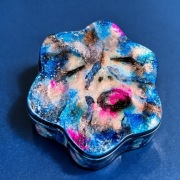 Artystyczna Puszka pudełko na drobiazgi Rękodzieło Upcycling  Galaxy Art 