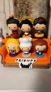 PODSTAWKA KANAPA FRIENDS FIGURKI MCDONALDS SERIAL PRZYJACIELE