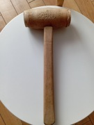 młotek drewniany stolarski