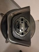 Kratka centralna grila Nissan Qashqai J10