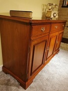 Komoda, Younger Furniture