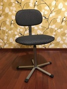 Krzesło szwalnicze obrotowe Ergolinia 10002 marki ECO PLUS