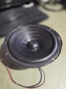 Niskotonowy Jamo 20cm D590