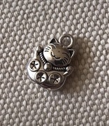Maneki Neko kot szczęścia japoński srebrna metalowa zawieszka nowa
