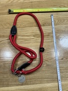 Smycz czerwona Lionto z wytrzymałego nylonu używana