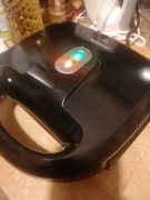 Opiekacz 5w1 1200W – gofrownica, grill, tosty, tortille, kanapki