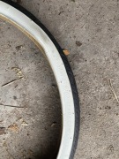 Opona michelin 37-490 biały pasek