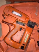 Gwoździarka / Szyfciarka Paslode M250 II 
