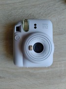 Instax Mini 12 biały - aparat natychmiastowy w idealnym stanie