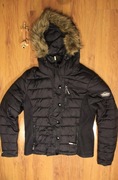Kurtka Superdry r. S czarna damska z kapturem pikowana 