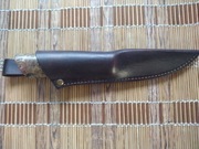 NÓŻ MYŚLIWSKI W STABILIZOWANYM KLONIE.