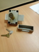 Zamek metalowy PRL