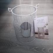 Lampion metalowy druciany z uchwytem na świecę (biały)