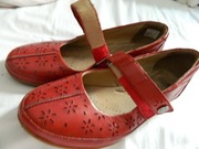 Clarks, skórzane czerwone buty, baleriny zapinane 40/26cm