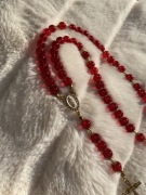 Duży czerwony różaniec