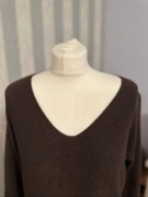 Sweterek włoski czekoladowy