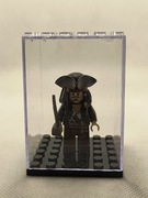 LEGO Minifigurka Piraci Z Karaibów Jack Sparrow W Plastikowym Pudełku 