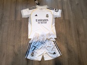 Strój dziecięcy Real Madryt 2025/26 Vini JR r. na 125-135 cm