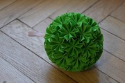 Bombka origami w kolorze zielonym