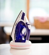 Żelazko bezprzewodowe Russell Hobbs model 23300