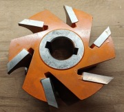 Frez nasadzany wklęsły